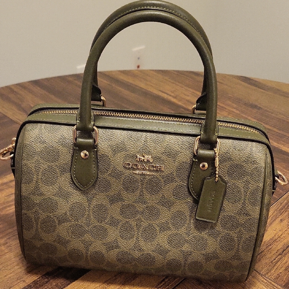 Coach Olive Green Signature Regular/Medium Rowan